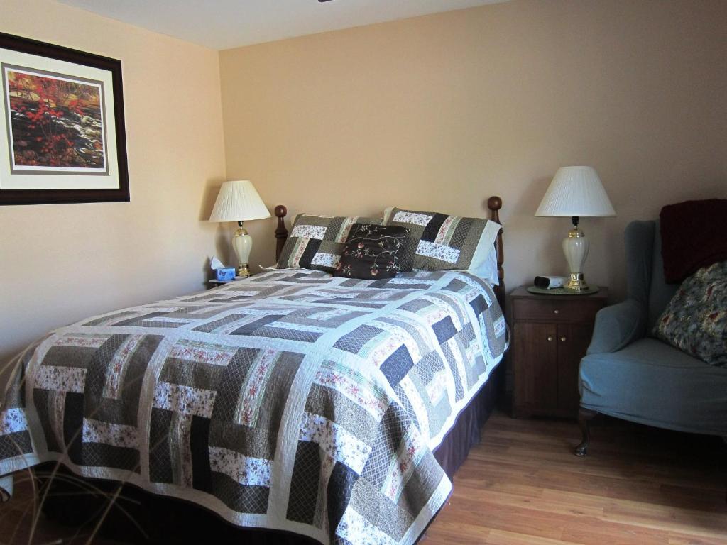 Twin Pines Bed And Breakfast Peterborough Exteriér fotografie