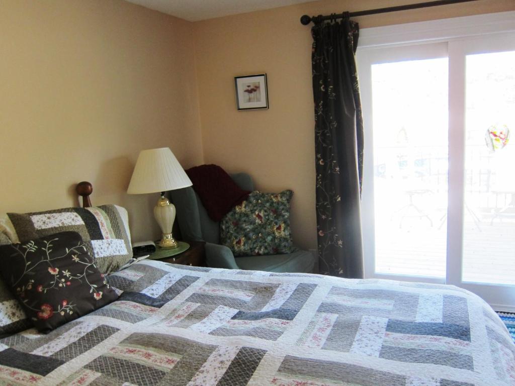 Twin Pines Bed And Breakfast Peterborough Exteriér fotografie