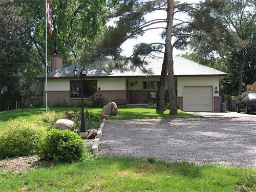 Twin Pines Bed And Breakfast Peterborough Exteriér fotografie